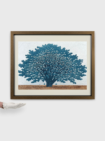 estampe originale contemporaine de Hajime Namiki arbre bleu sur fond d'argent
