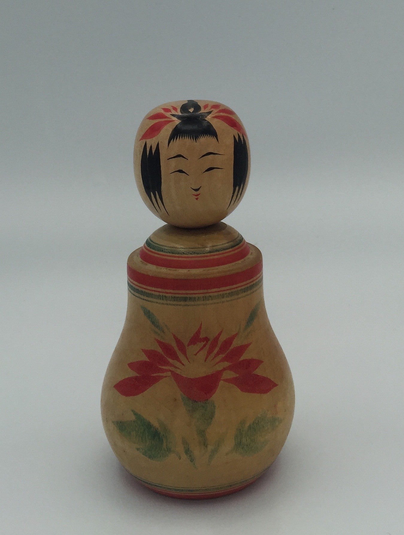 poupée japonaise traditionelle kokeshi de Naruko